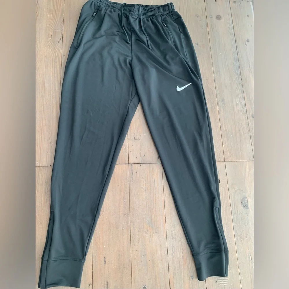 Nike Men black jogger track pants